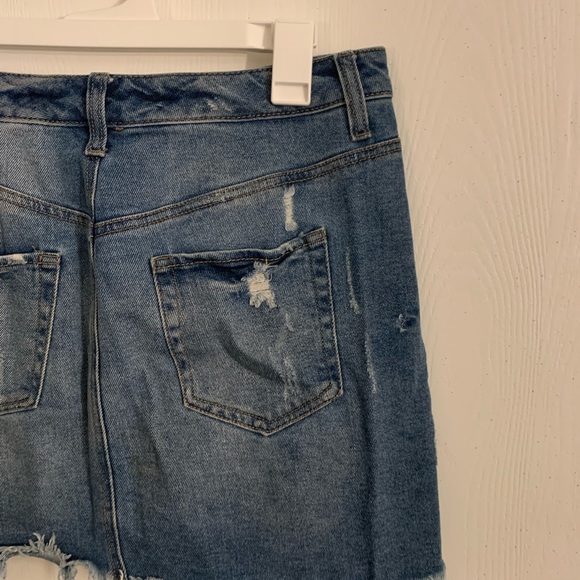 Denim skirt - Picture 2 of 3